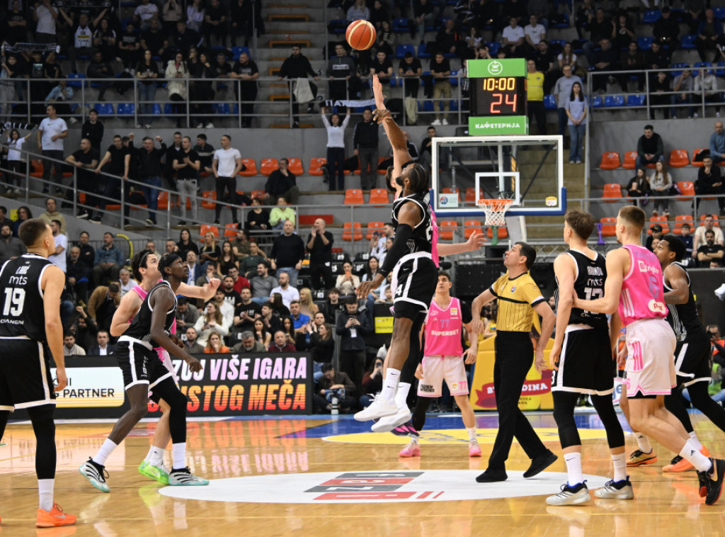 Nastavljen meč polufinala Kupa Radivoja Koraća između košarkaša Partizana i Mege