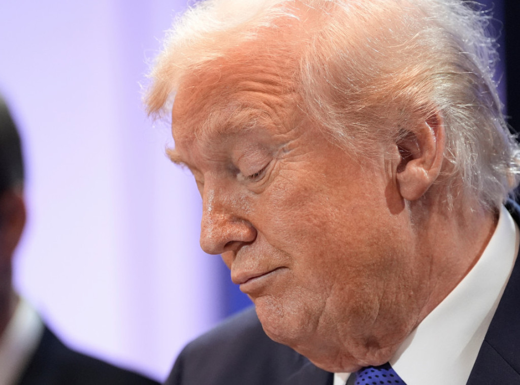 Aksios: Tramp razmatra opcije za Iran, od "simboličnog" obogaćivanja do vojne akcije