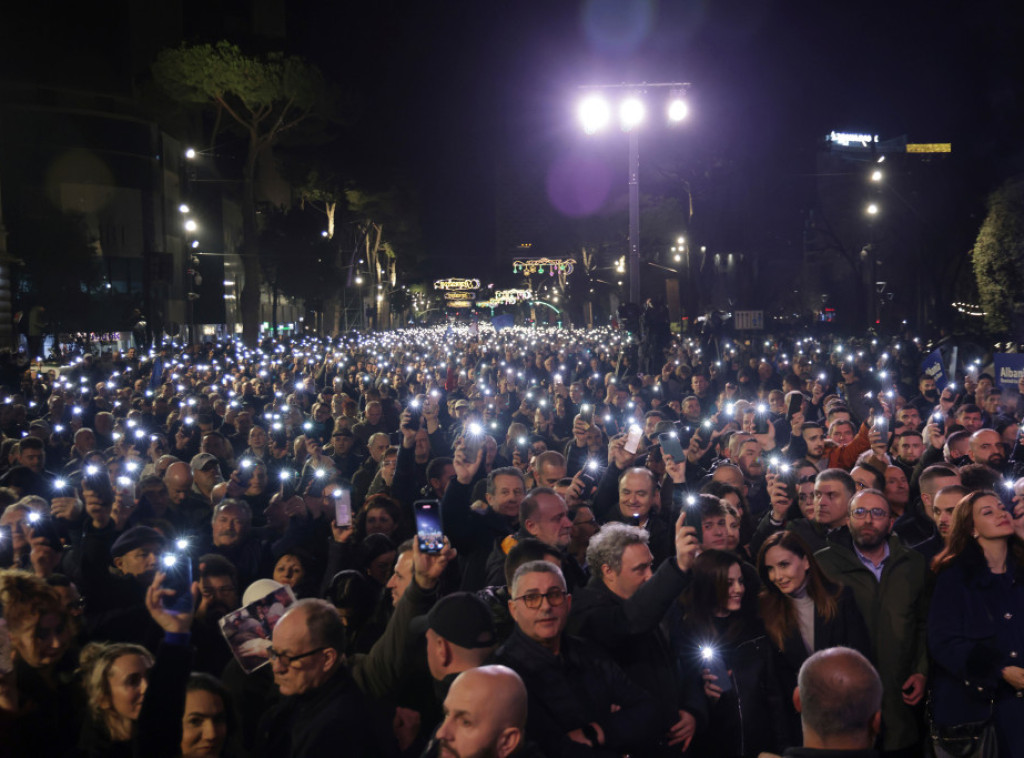 Nakon protesta opozicije u Tirani 17 uhapšenih, 35 pod istragom