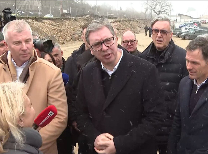Predsednik Vučić: Meni je bitno da razgovaram sa ljudima i da ih čujem