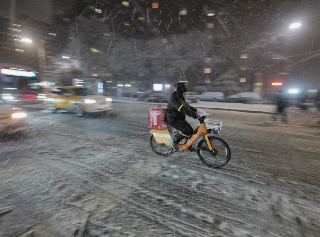 Zbog zimske oluje zatvorene škole na severoistoku SAD, otkazano hiljade letova