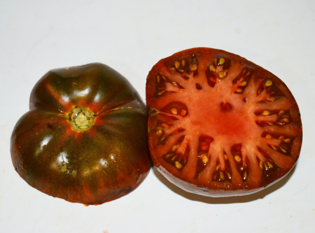 Naučnici u Kini razvili genetski modifikovan paradajz sa aromom kokica