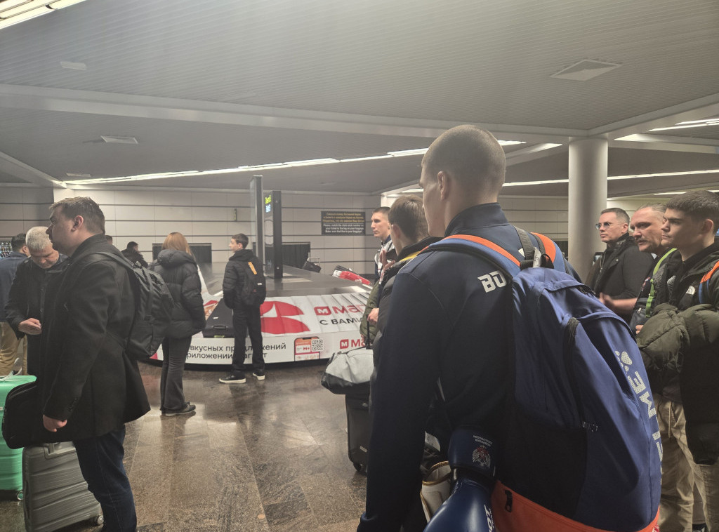 Bokseri Srbije zaustavljeni na aerodromu u Sočiju, avion se vratio za Beograd