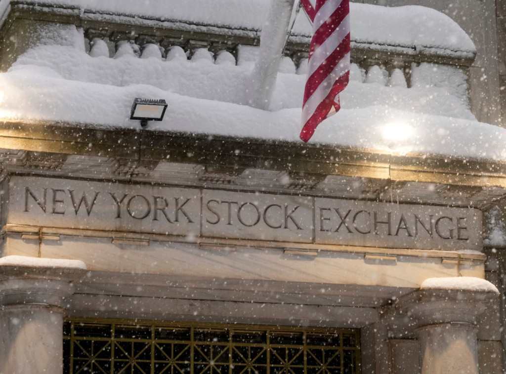 Američke akcije pale nakon što je Tramp najavio da povećava globalne carine