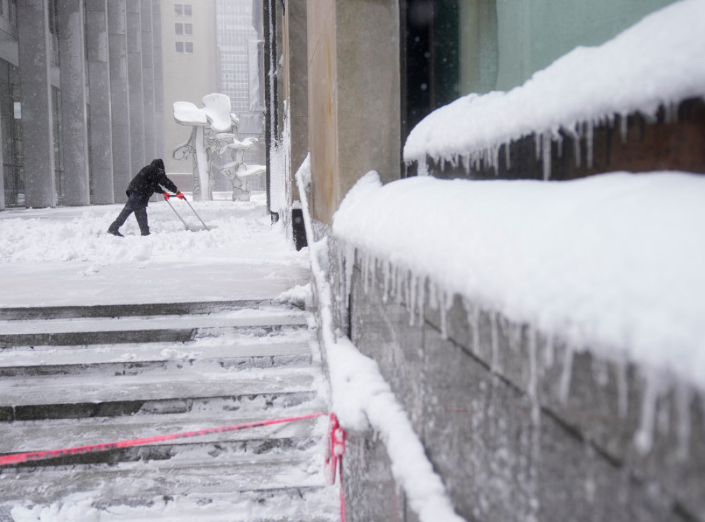 Šest američkih saveznih država proglasilo vanredno stanje zbog snežne oluje