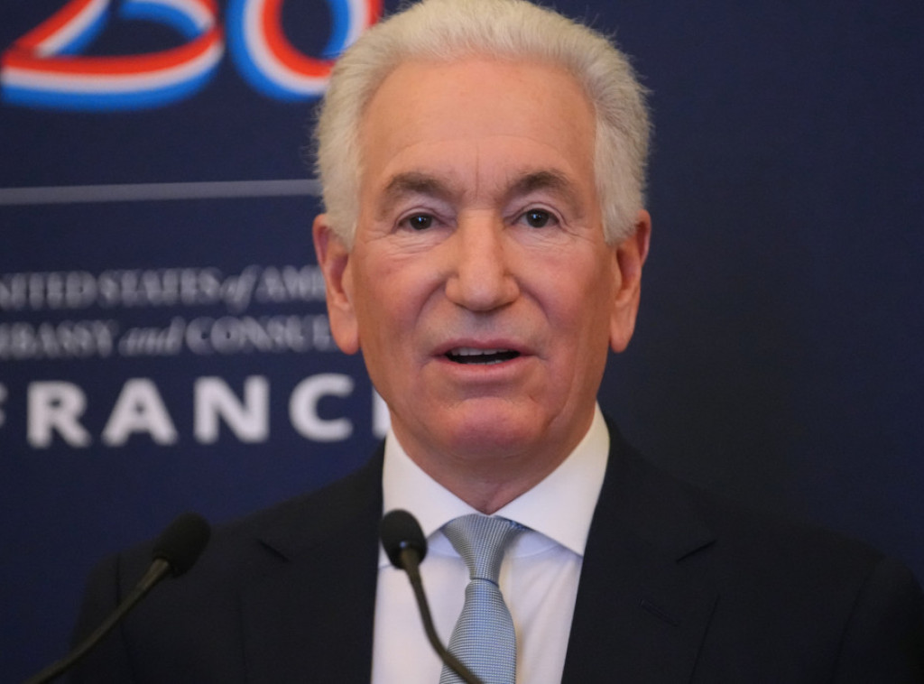 Francuska ograničila kontakte sa ambasadorom SAD Čarlsom Kušnerom