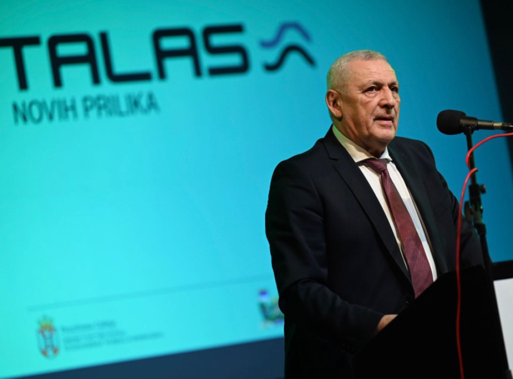 Ministar Balint otvorio konferenciju "Talas novih prilika" u Knjaževcu