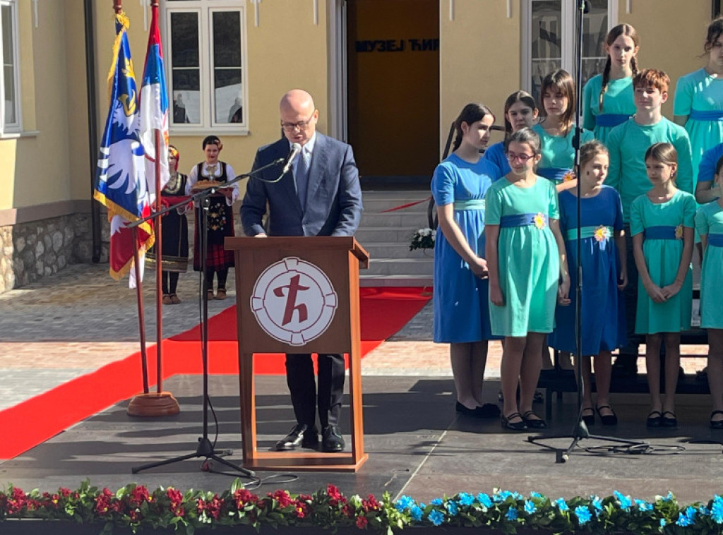 Otvoren Muzej ćirilice; Miloš Vučević: Ćirilica je jedan od oslonaca našeg duhovnog trajanja