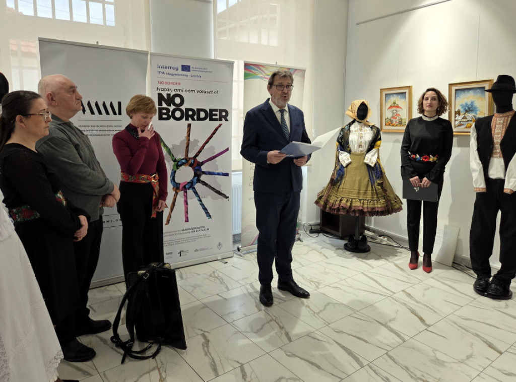 U Novom Sadu otvorena zajednička izložba pet nacionalnih manjina