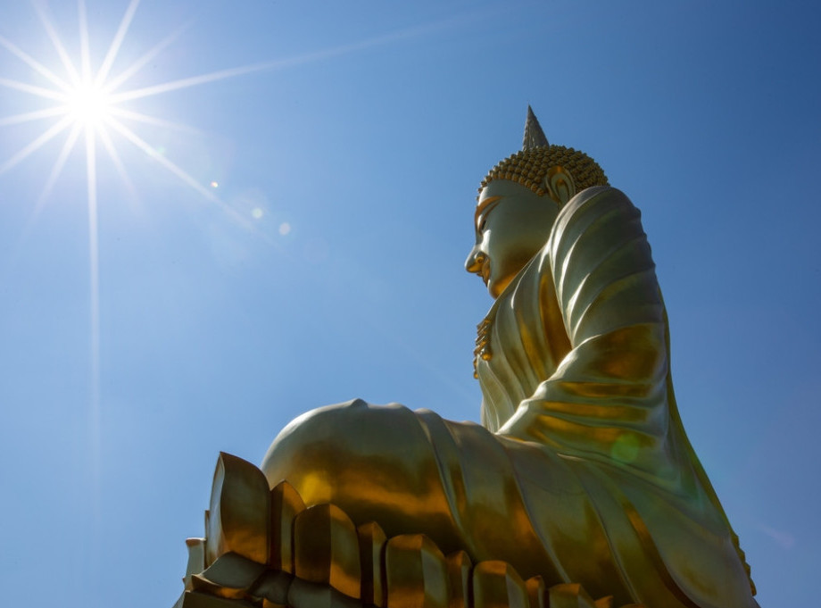 Razvijen prvi budistički robot na svetu sa veštačkom inteligencijom, sposoban za razgovor