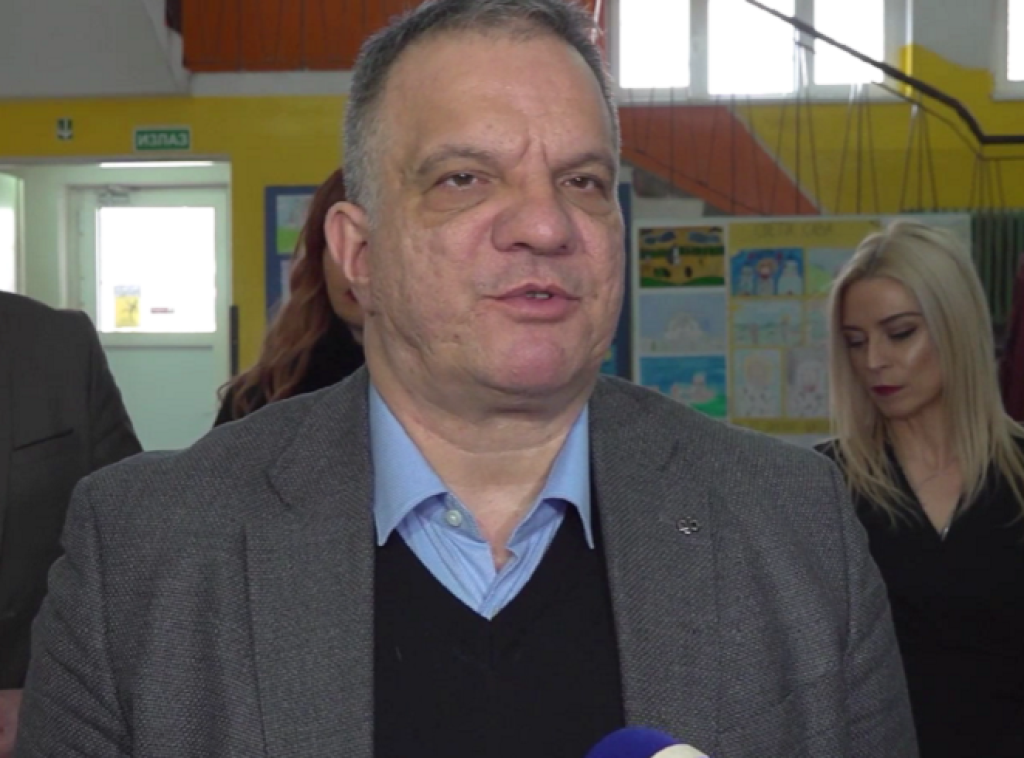 Dejan Vuk Stanković: Pred školama kurikularna reforma, ulaganja u digitalizaciju i primena AI