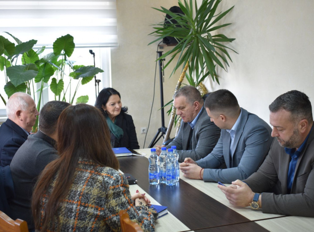 Dejan Vuk Stanković: Pred školama kurikularna reforma, ulaganja u digitalizaciju i primena AI