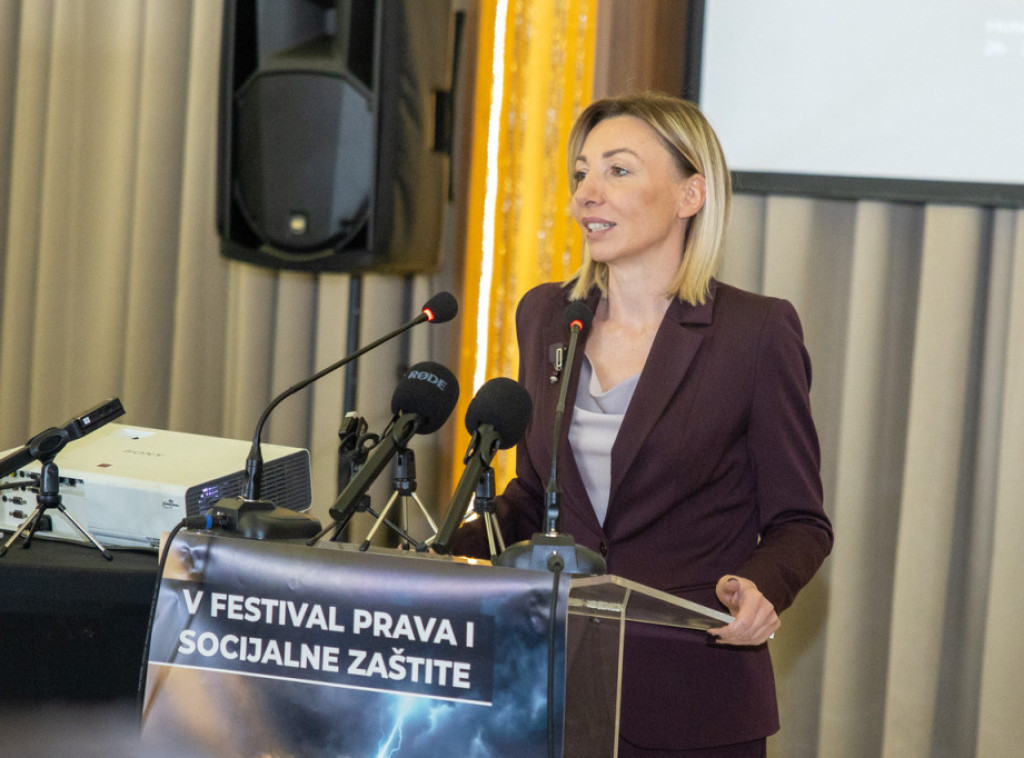 Macura: Tehnologiju treba da koristimo kao most poverenja između sistema i građana