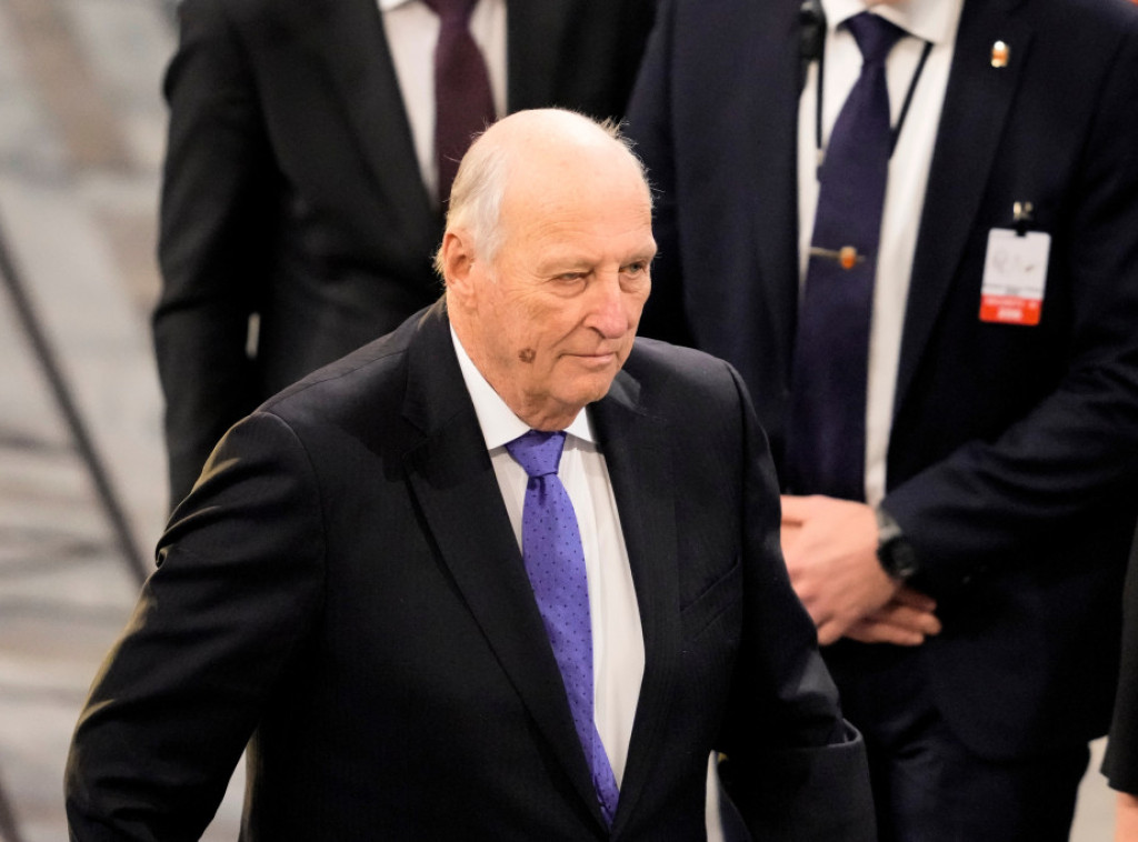 Norveški kralj Harald izlazi iz bolnice u Španiji, nastaviće odmor na Tenerifima