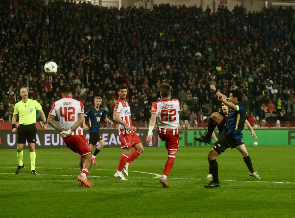 Fudbaleri Crvene zvezde gube 1:0 od Lila na poluvremenu