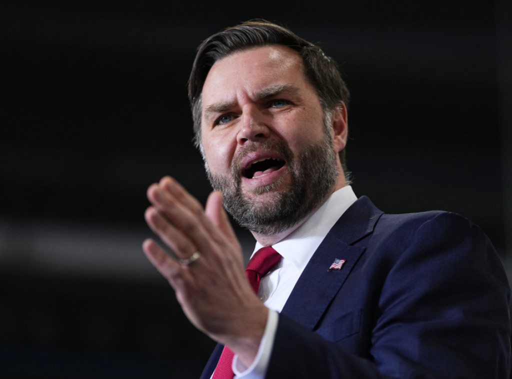 Vens kritikovao reakcije demokrata tokom Trampovog govora o stanju nacije