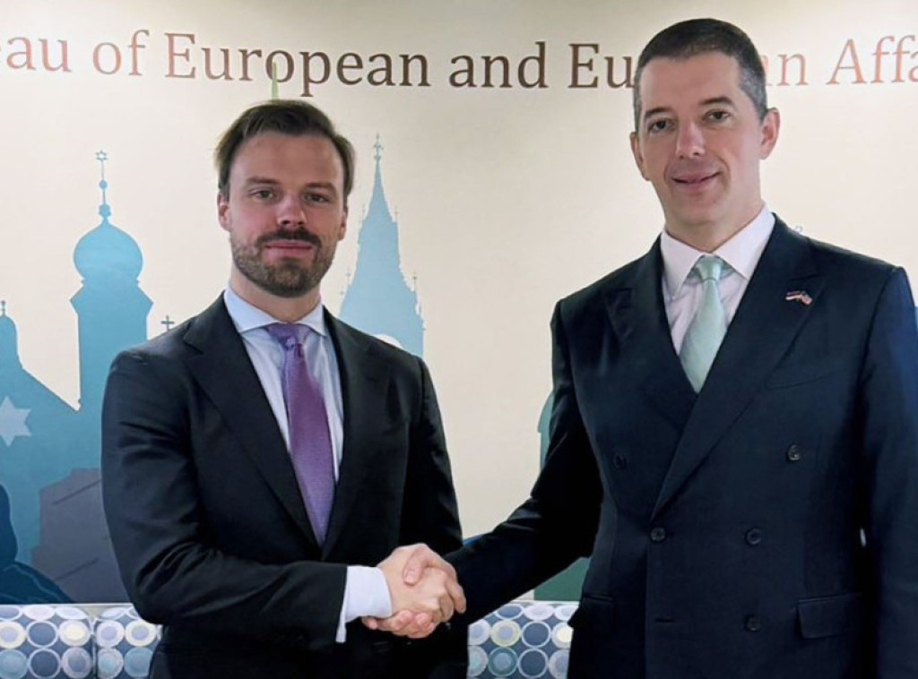 Ministar Đurić u Vašingtonu razgovarao sa pomoćnikom državnog sekretara Hanrahanom o unapređenju saradnje