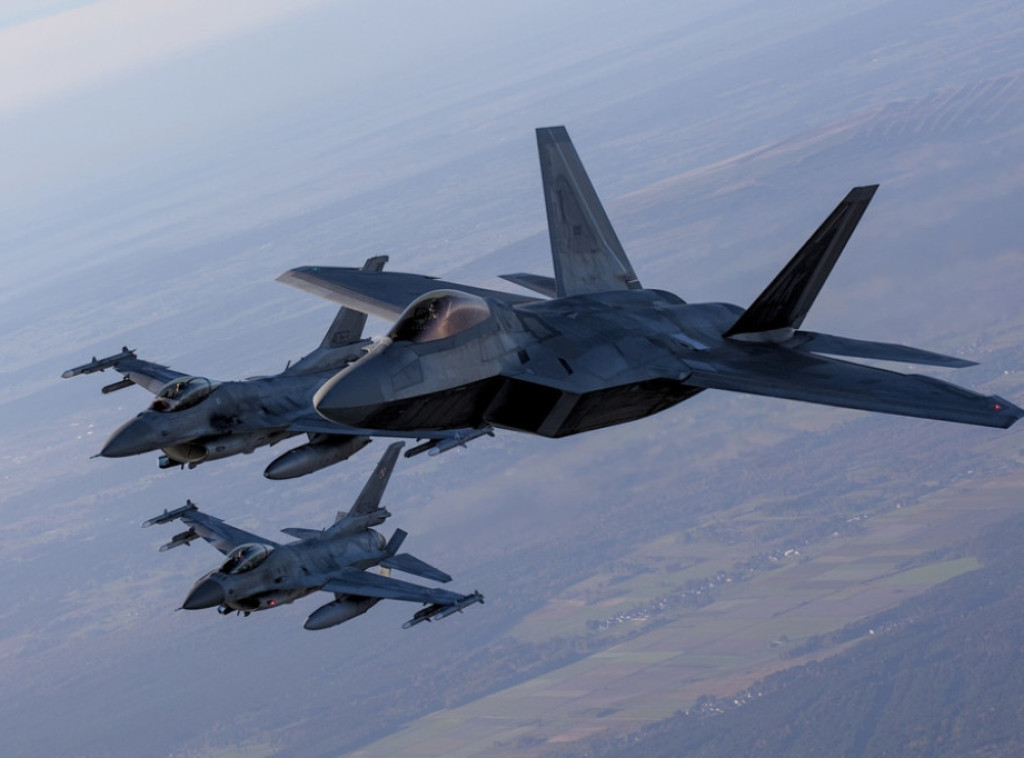 CNN: Satelitski snimci pokazuju da je u Izraelu raspoređeno 11 američkih F-22