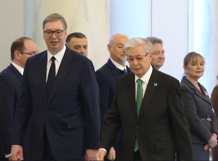 Aleksandar Vučić se u Astani sastao sa predsednikom Kazahstana Kasimom-Žomartom Tokajevim