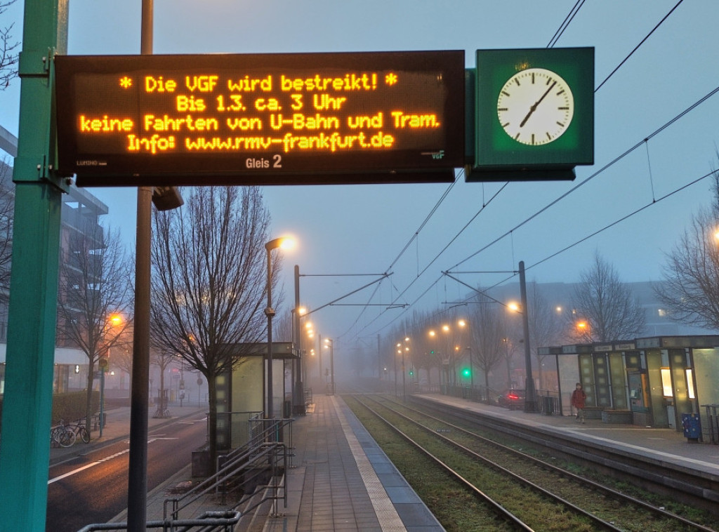 Nemački sindikat pokrenuo štrajkove, javni prevoz u zemlji gotovo paralisan