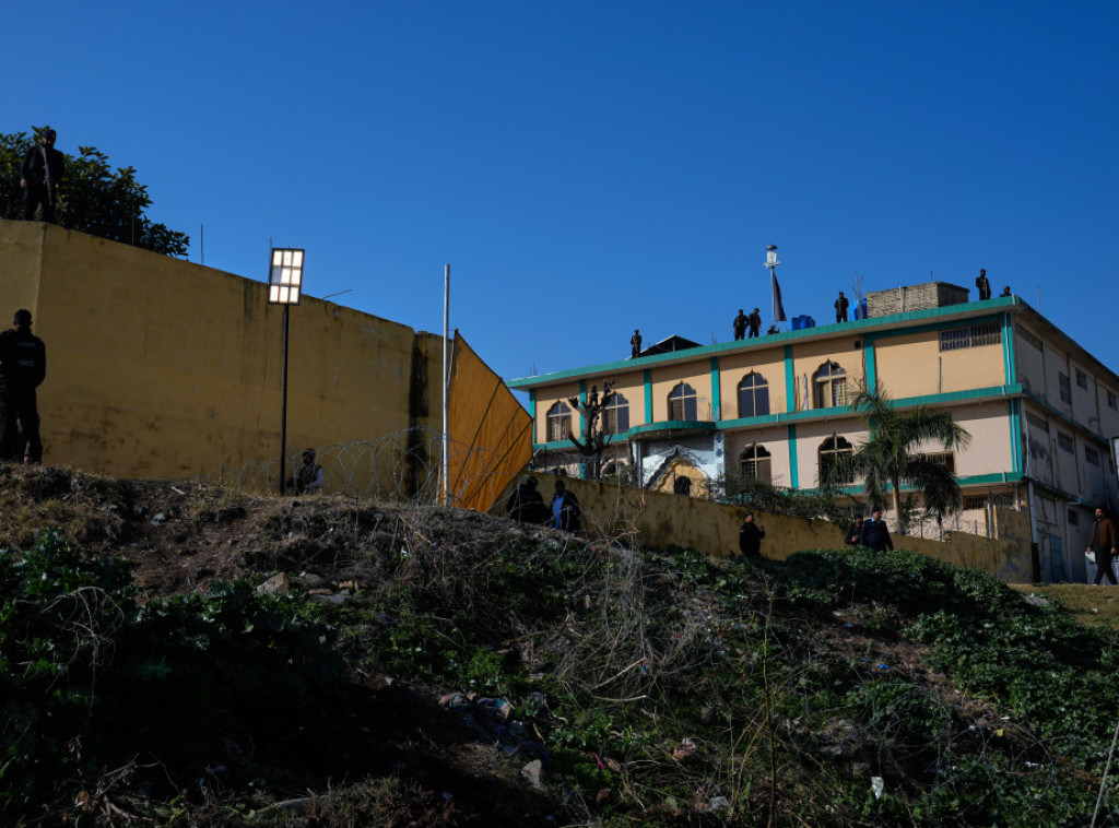 Islamabad: Najmanje 12 pakistanskih vojnika ubijeno u avganistanskim napadima