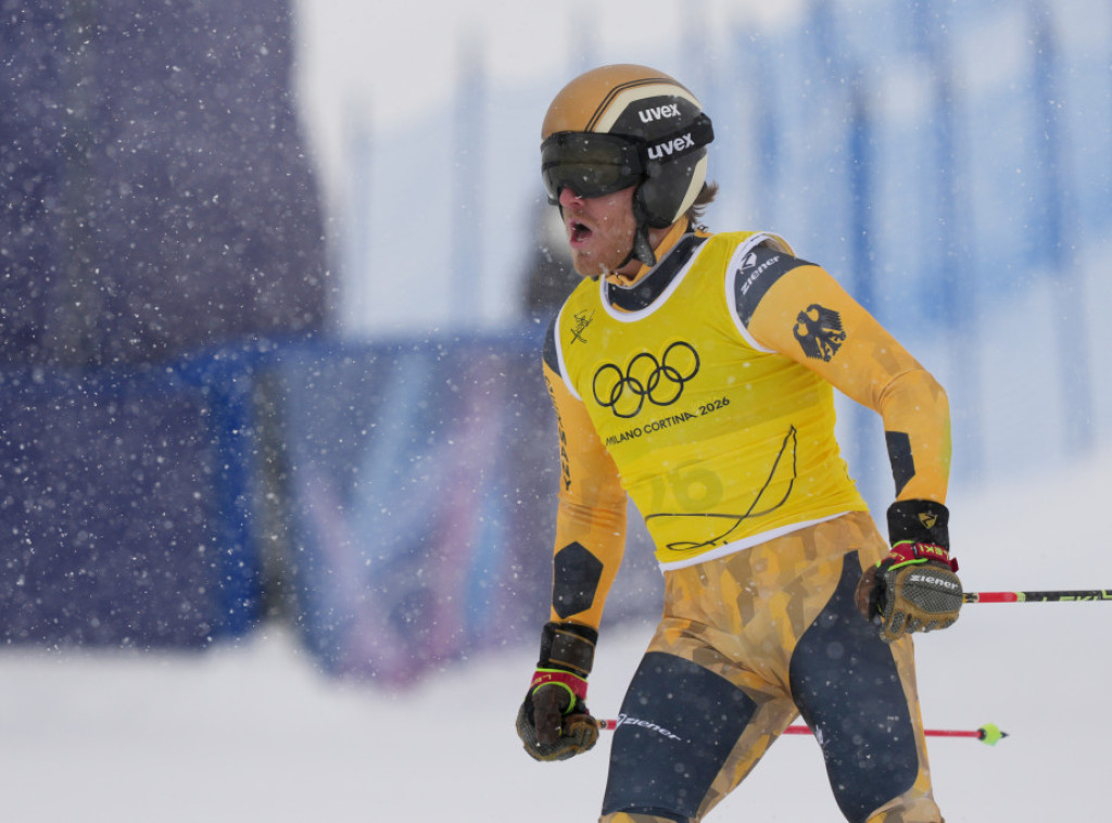 Šveđanka Sandra Neslund i Nemac Tim Hronek pobednici prve trke Svetskog kupa u skikrosu