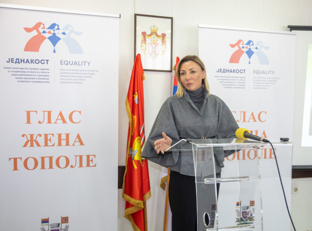 Macura otvorila projekat "Glas žena Topole"