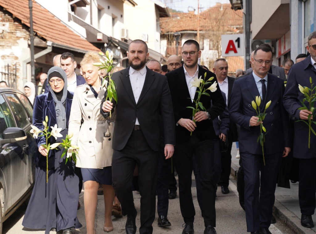 Usame Zukorlić na komemorativnoj šetnji povodom zločina u Štrpcima