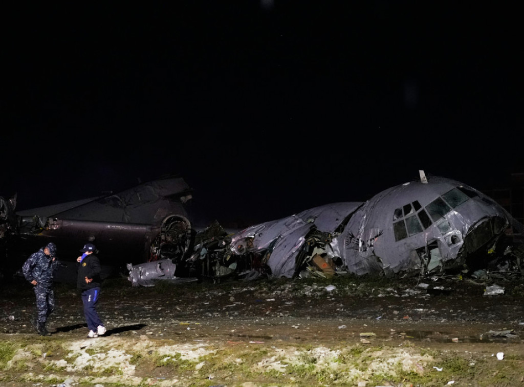 Broj žrtava u padu bolivijskog vojnog aviona porastao na 20
