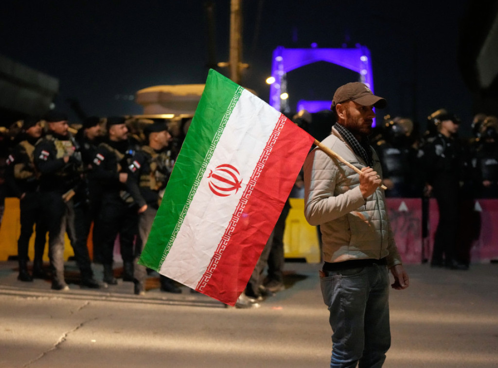 Iran: Protesti građana u više gradova zbog američko-izraelskih napada