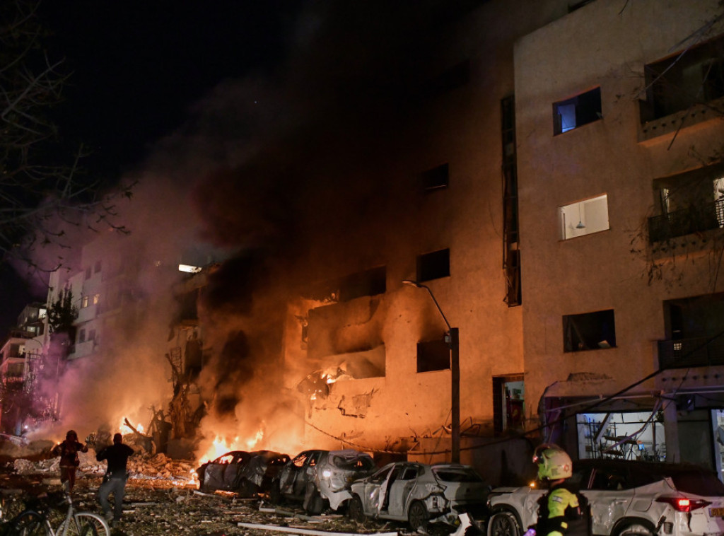 Izrael:Oko 20 ljudi ranjeno u udaru iranske rakete na Tel Aviv