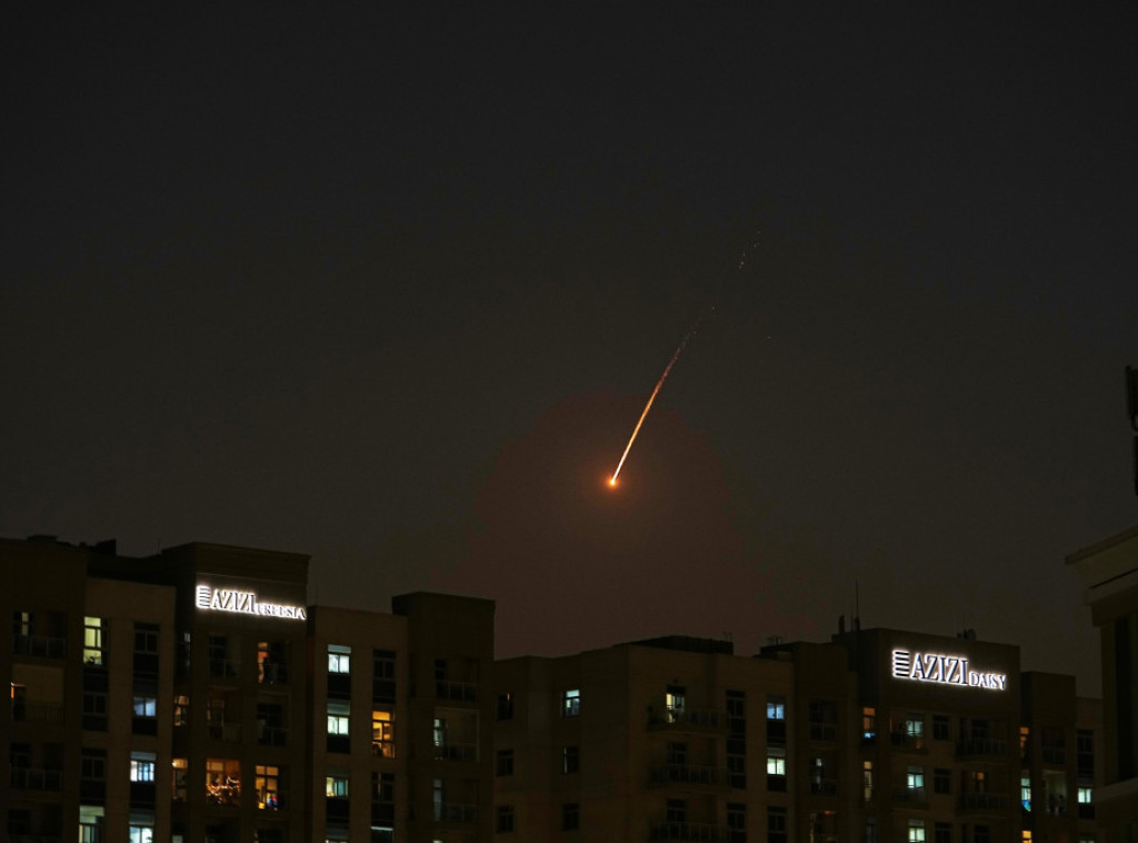 Četiri osobe povređene u iranskom napadu na Međunarodnom aerodromu u Dubaiju