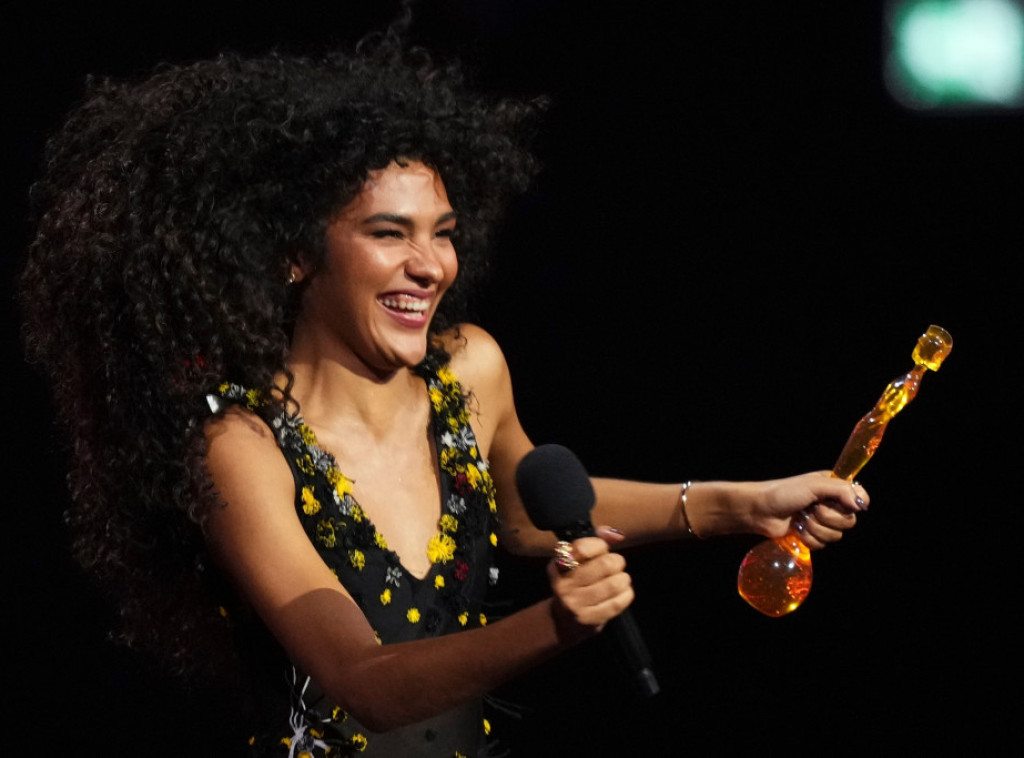 BRIT nagrada: Olivija Din osvojila nagradu za album godine