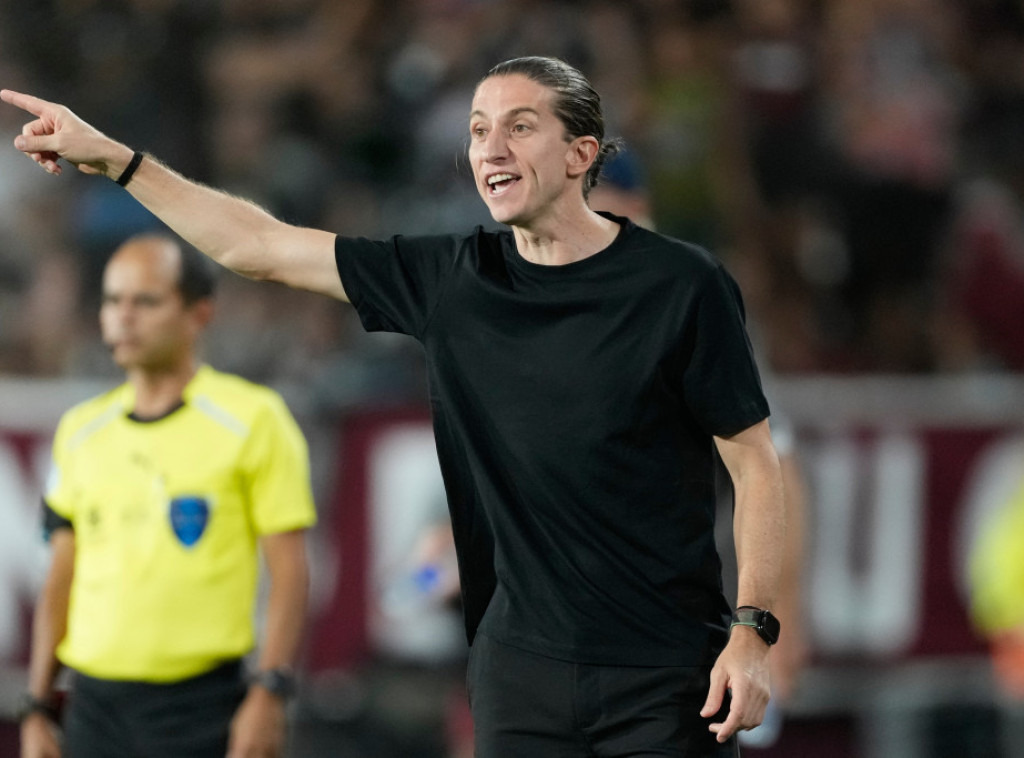 Filipe Luis nije više trener fudbalera Flamenga