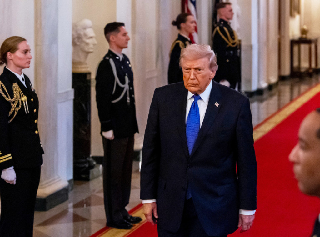 Američka ministarstva napuštaju Antropik, prelaze na Open AI po direktivi Trampa