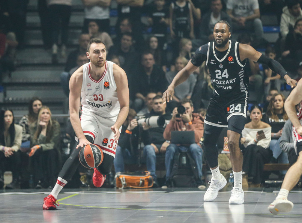 Košarkaš Olimpijakosa Nikola Milutinov spreman za meč sa Panatinaikosom