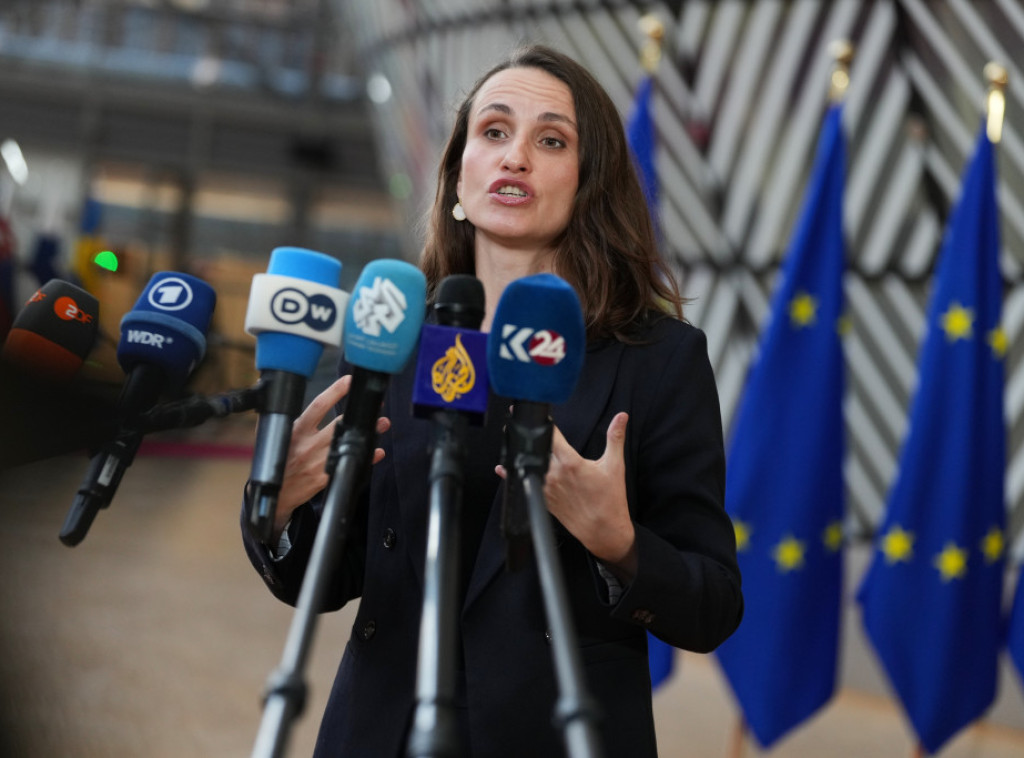 Ministarka spoljnih poslova: Rumunija pozvana na francuske pregovore o nuklearnom odvraćanju