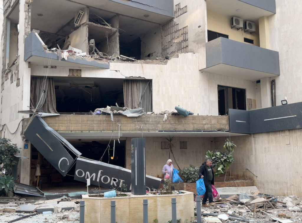 U napadu Izraela na Liban poginulo petoro ljudi, potraga za nestalima u ruševinama