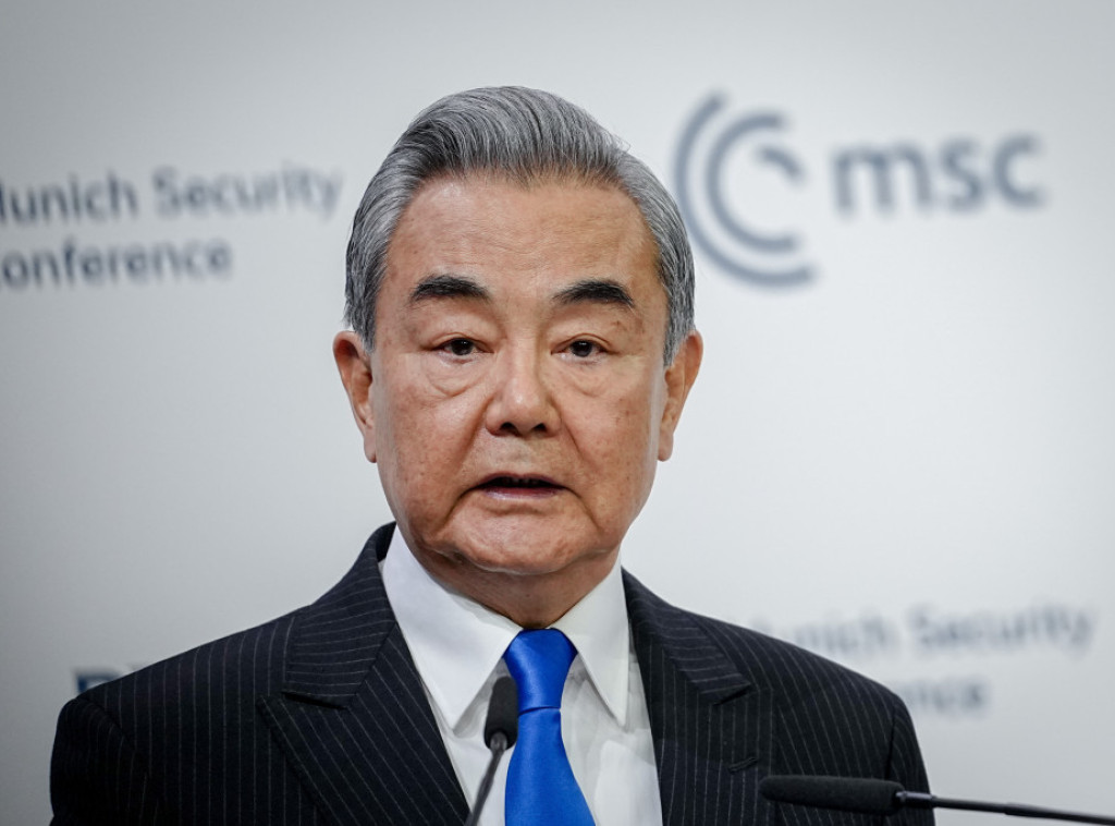 Vang Ji: Kina šalje izaslanika za Bliski istok zbog krize