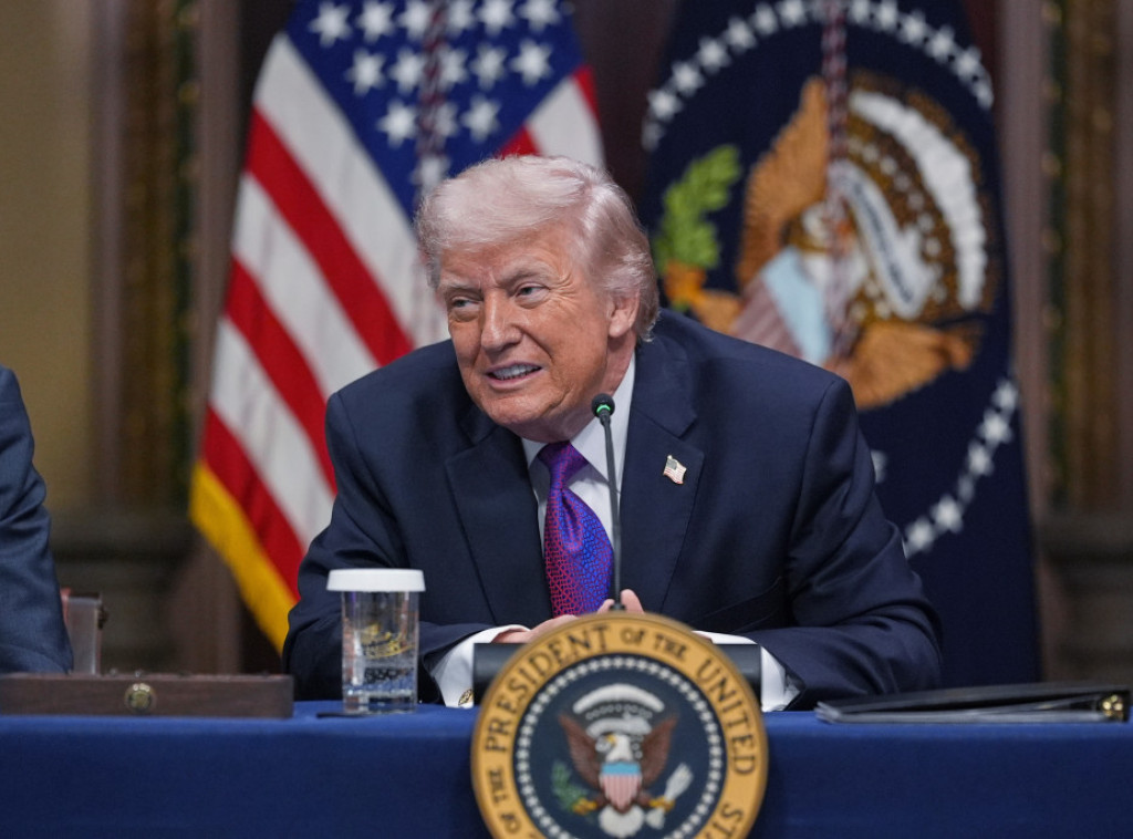 Rojters: Tramp razgovarao sa Makronom o američkim vojnim operacijama u Iranu