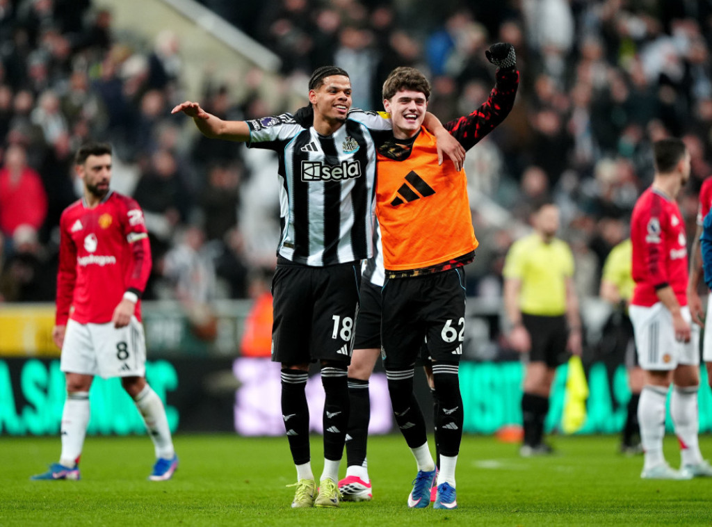 Fudbaleri Njukasla pobedili Mančester junajted golom u 90. minutu