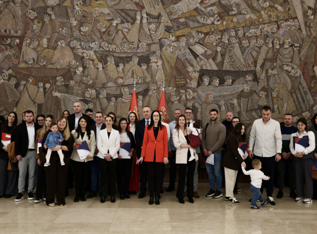 Ministarka Žarić Kovačević uručila majkama rešenja o subvencijama za kupovinu prve nekretnine