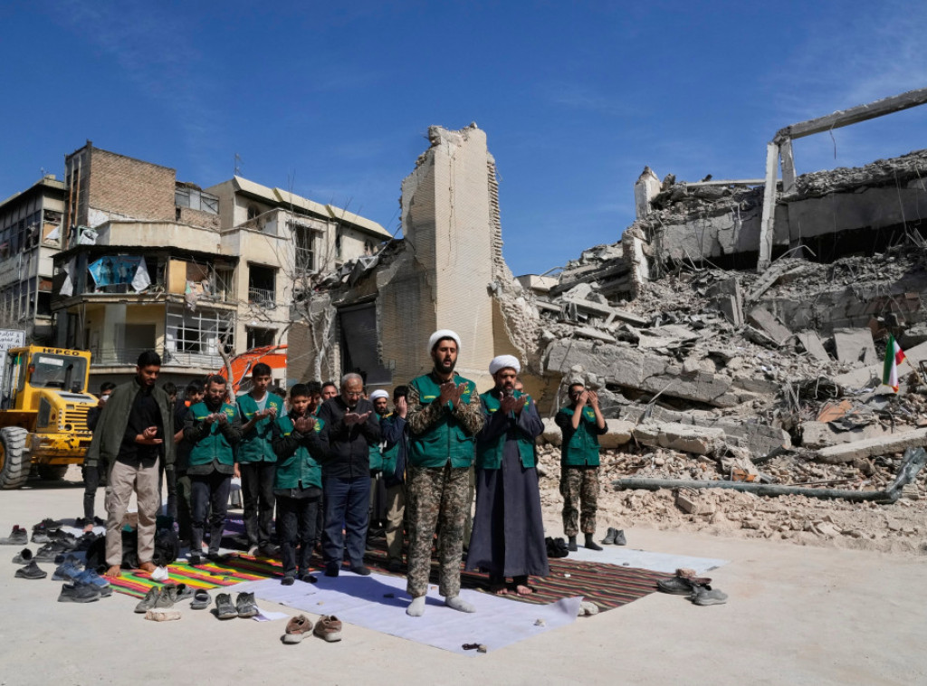 Crveni polumesec: Broj žrtava u Iranu porastao na 1.332, u Širazu poginulo 20 ljudi