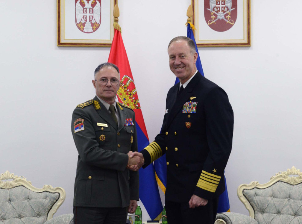 Mojsilović i komandant Komande združenih snaga NATO iz Napulja razgovarali o bezbednosti