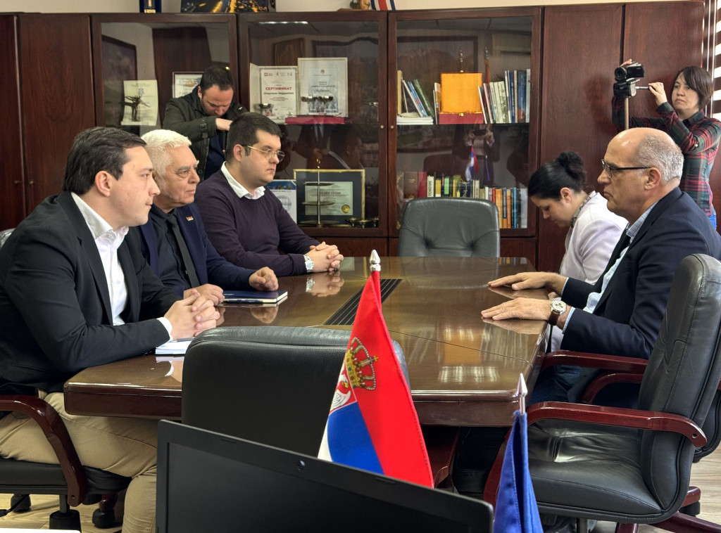 Ministar Bratina u Majdanpeku i Kladovu: Važno unapređenje telekomunikacione infrastrukture