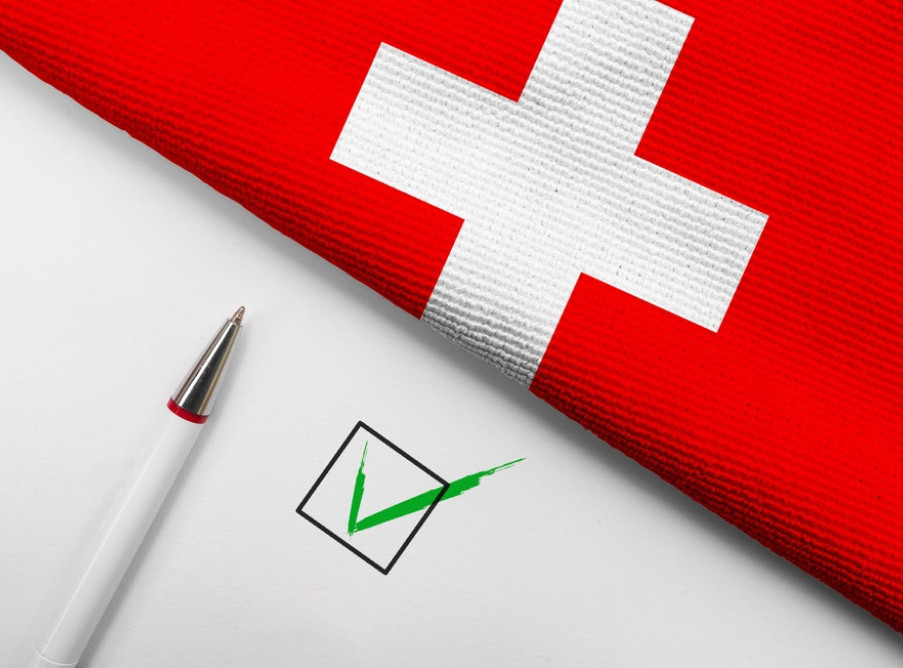Švajcarci na referendumu o strožoj definiciji neutralnosti