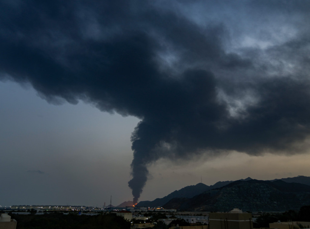 Iran tokom noći raketama i dronovima napao UAE, Saudijsku Arabiju, Kuvajt i Bahrein