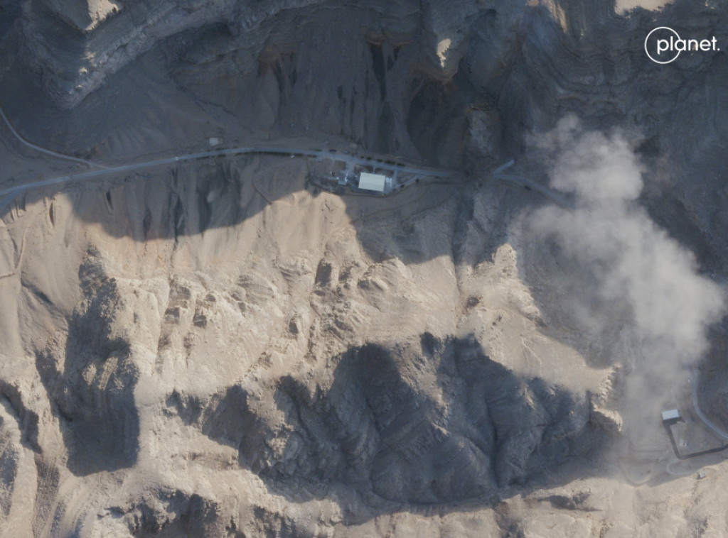 Izraelska vojska: Uništeno više iranskih borbenih aviona F-14 u napadima na Isfahan