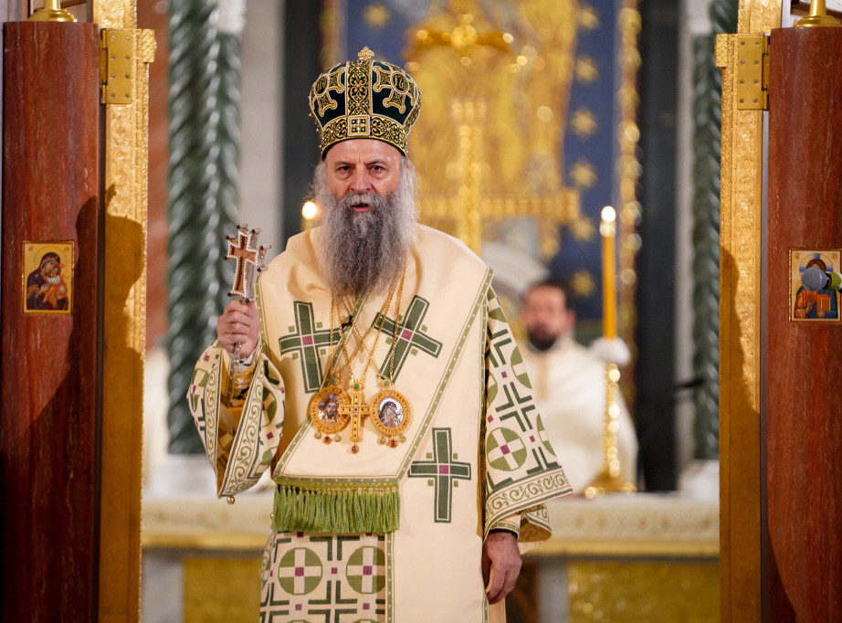 Patrijarh Porfirije osveštao paraklis i konak u Manastiru Mislođin i služio liturgiju