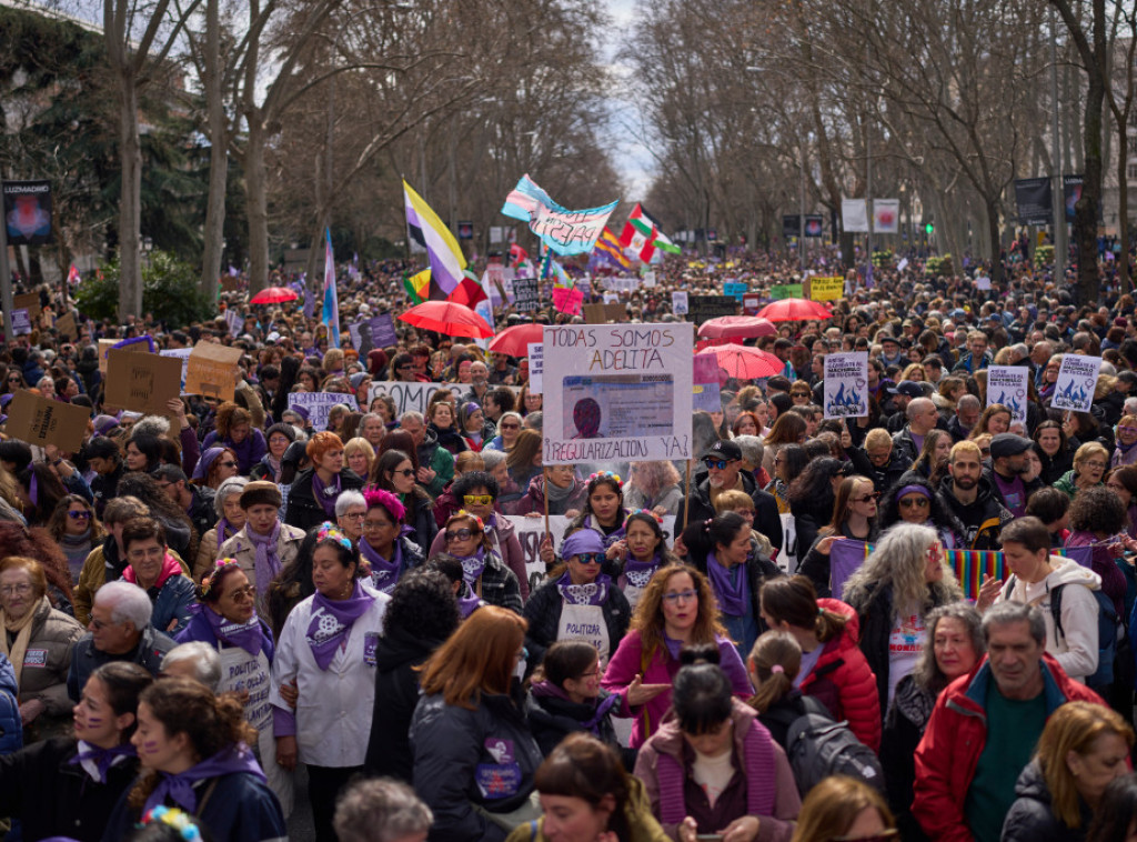 Hiljade ljudi na ulicama Španije za 8. mart tražeći jednakost i mir